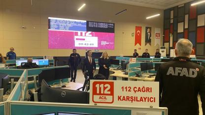 Vali Aktaş, 112 Acil Çağrı Merkezi'nde incelemelerde bulundu