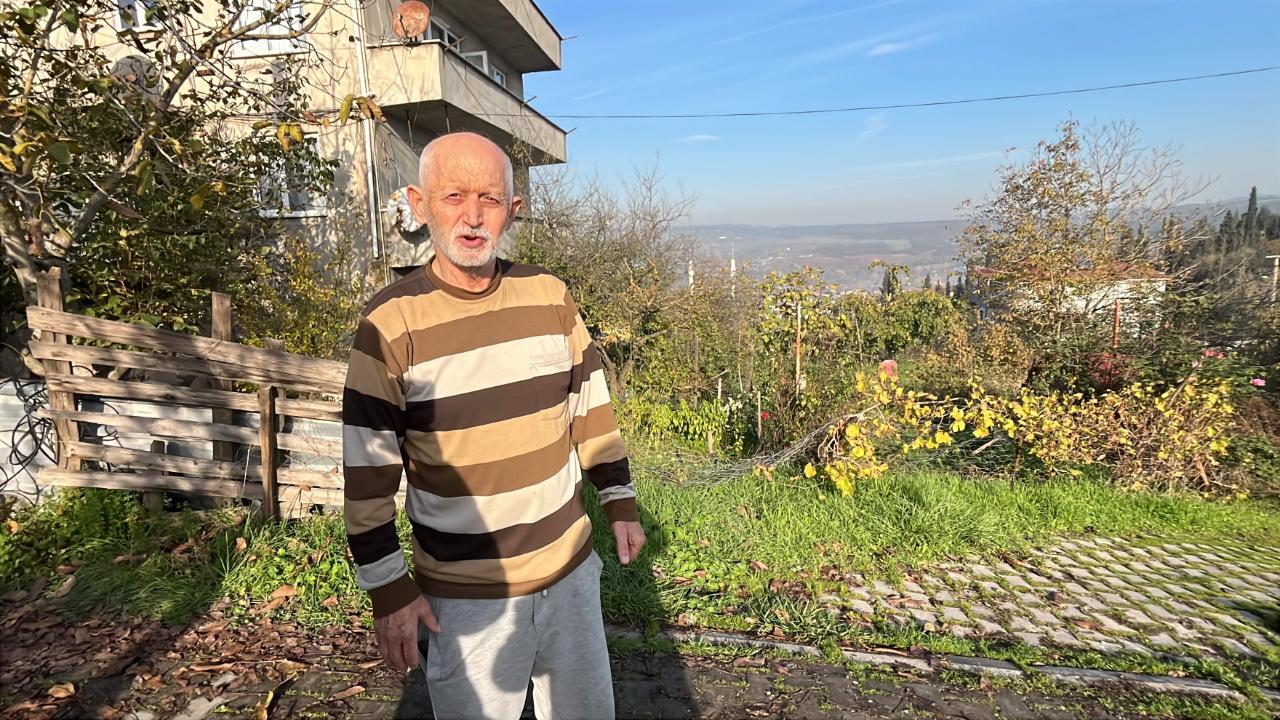 Yerlerde sürüklediler, darp ettiler, 8 milyon liralık altın ve parasını gasp ettiler