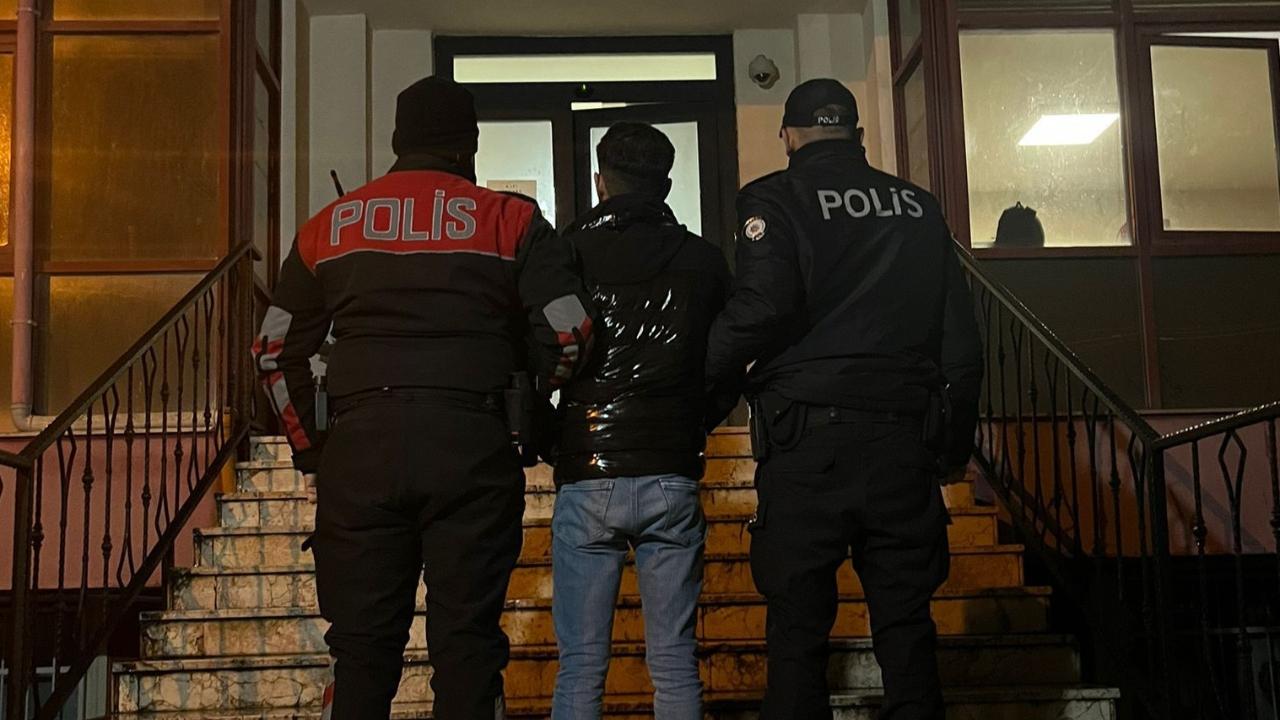 18 Yıl, 9 ay hapis cezasıyla aranıyordu; Darıca’da yakalandı