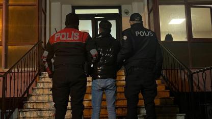 18 Yıl, 9 ay hapis cezasıyla aranıyordu; Darıca’da yakalandı
