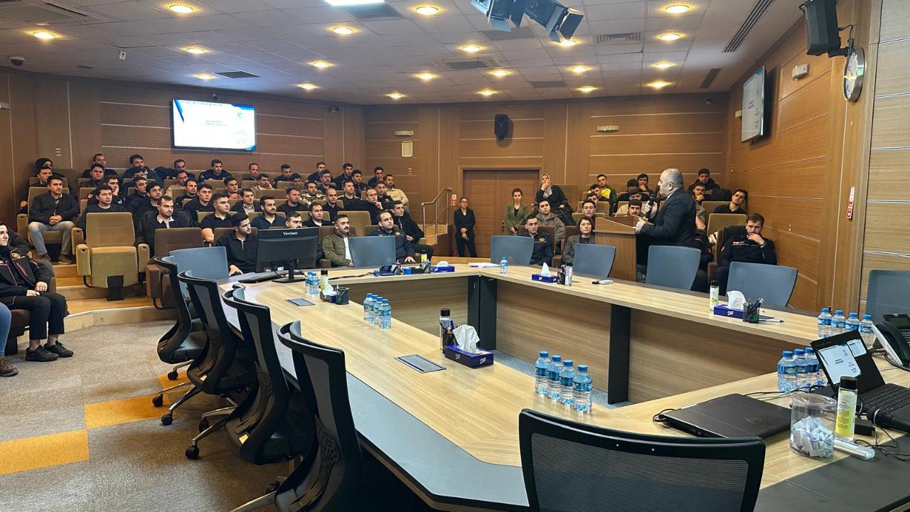 7 bin 931 personele 100’ü aşkın eğitim