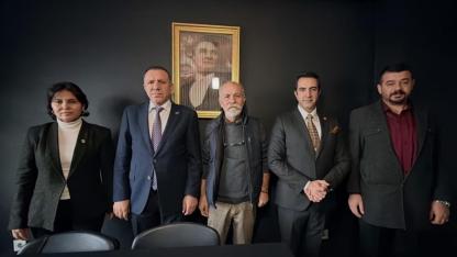 Anahtar Parti’den gazetemize 22.yıldönümü ziyareti