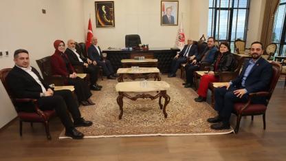 Başkan Bıyık ve ekibinden yeni Kaymakamlık binasına ziyaret