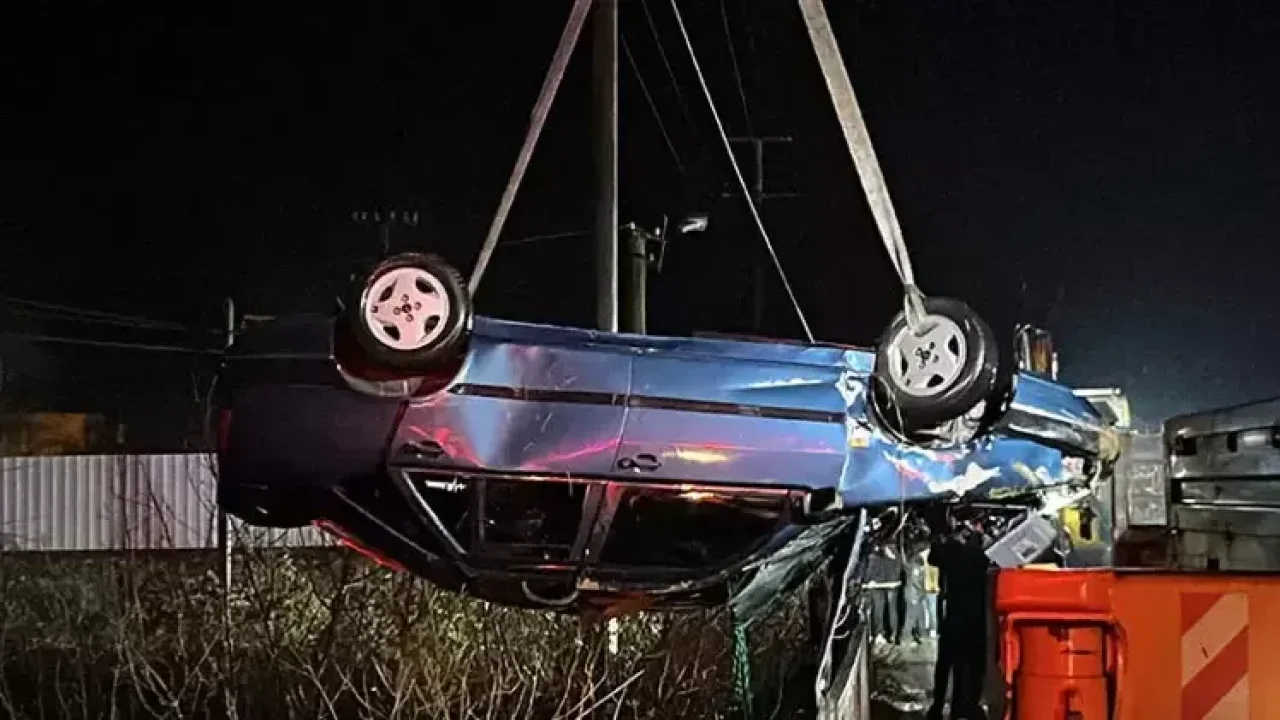 Çaya düşen otomobildeki baba ve oğlu hayatını kaybetti