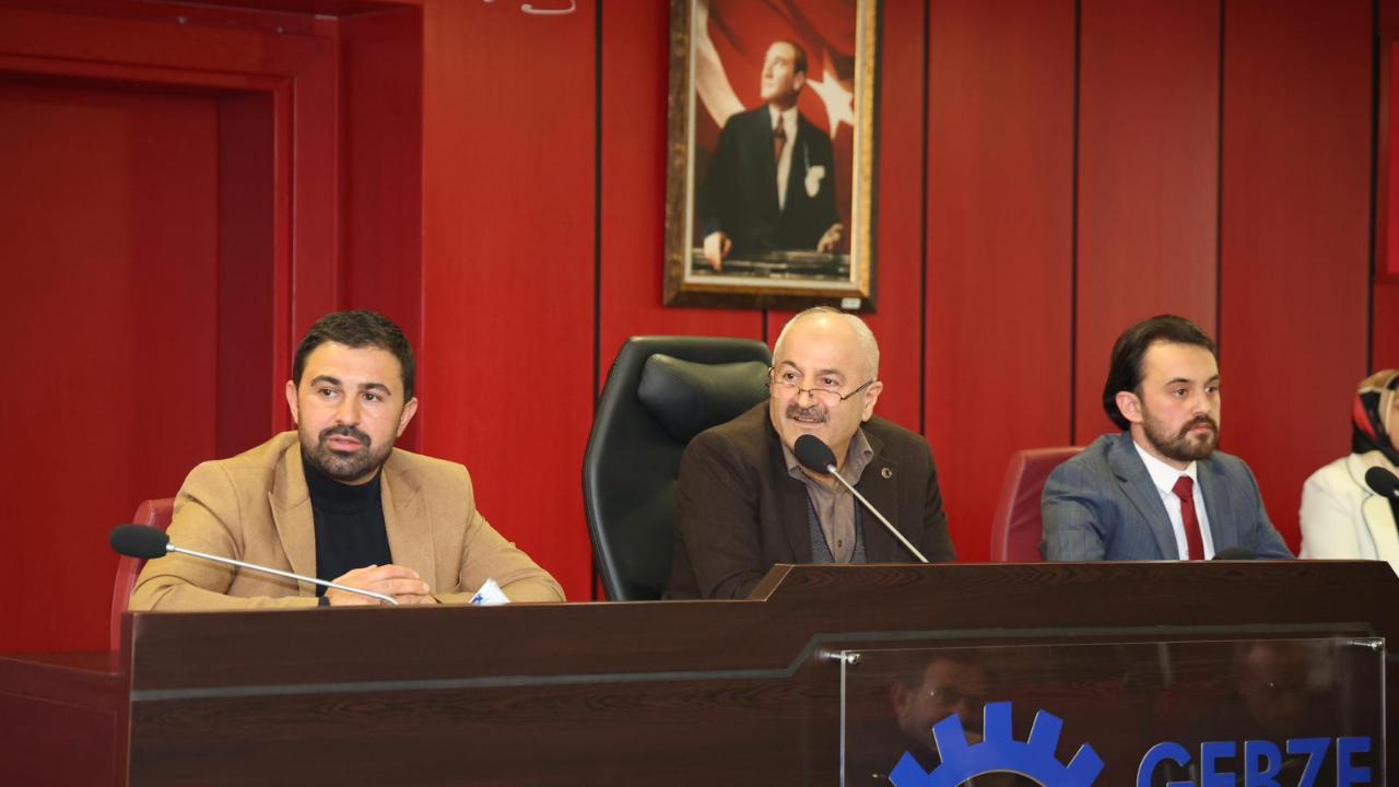 Çayırova’da yılın son meclis toplantısı yapıldı