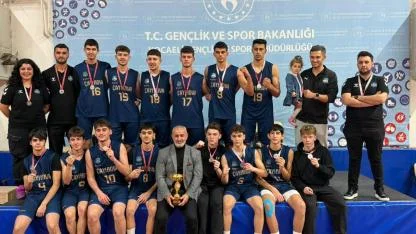 Çayırova’nın genç dev adamları Kocaeli ikincisi oldu