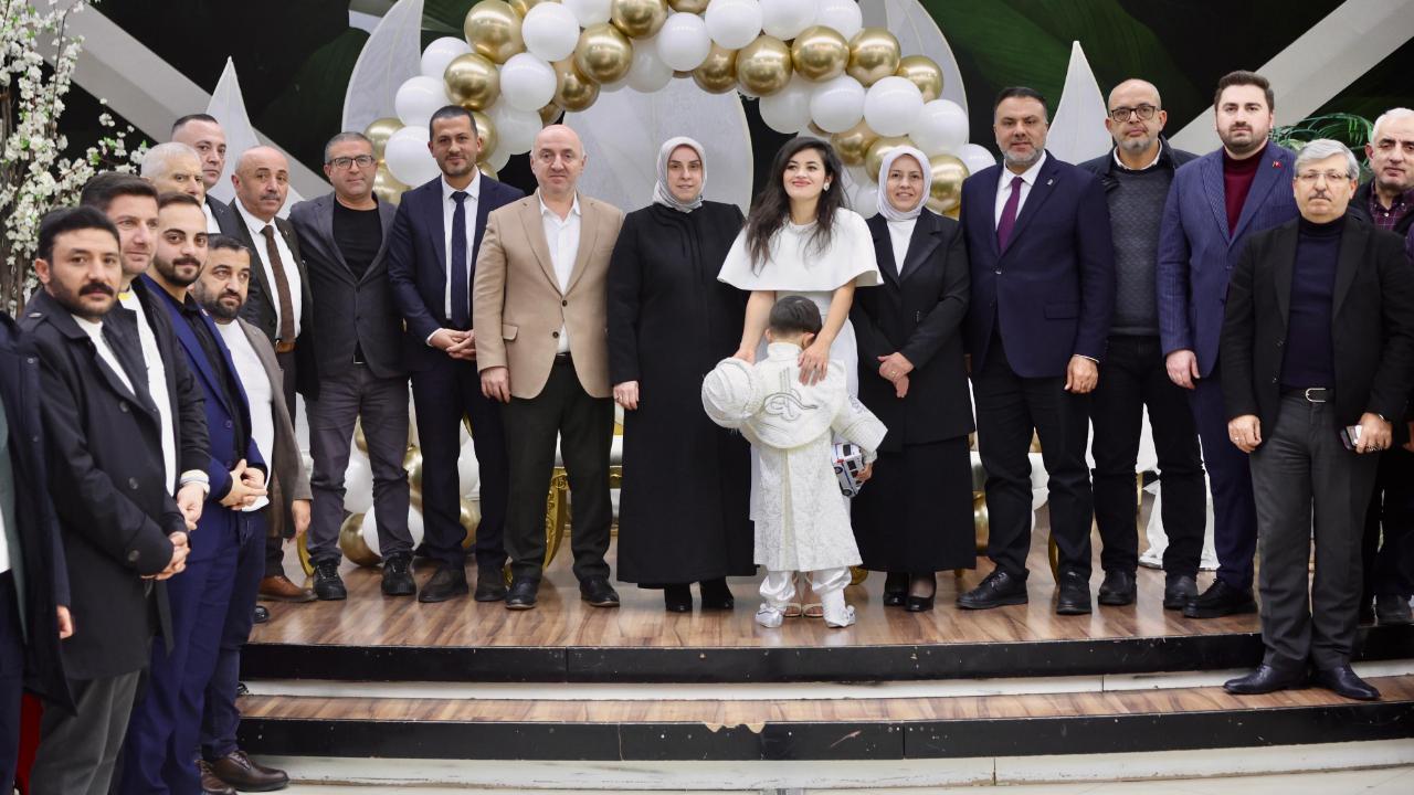 Ersarı ailesini en mutlu günlerinde yalnız bırakmadılar