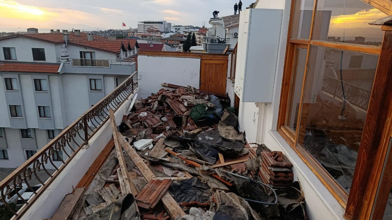 Fırtına mağduru şehit ailesine Büyükşehir’den destek