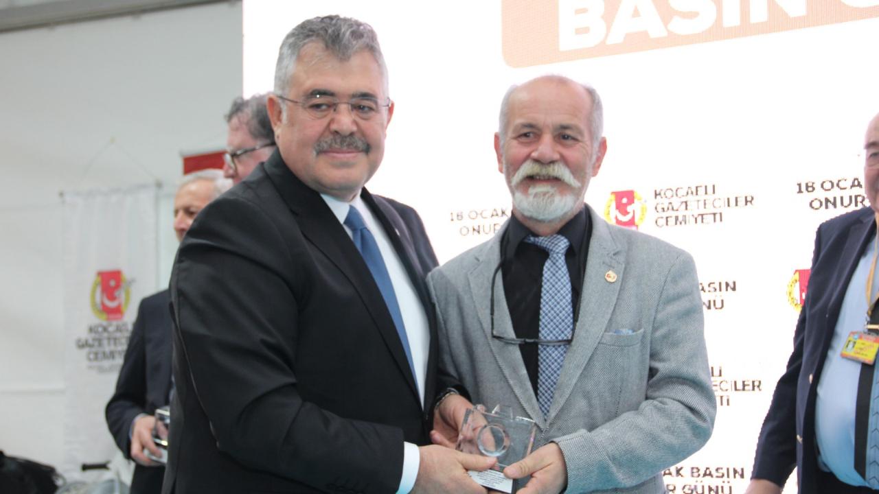 Gazetemiz Genel Yayın Yönetmeni Erol Polat’a Basın Onur Ödülü