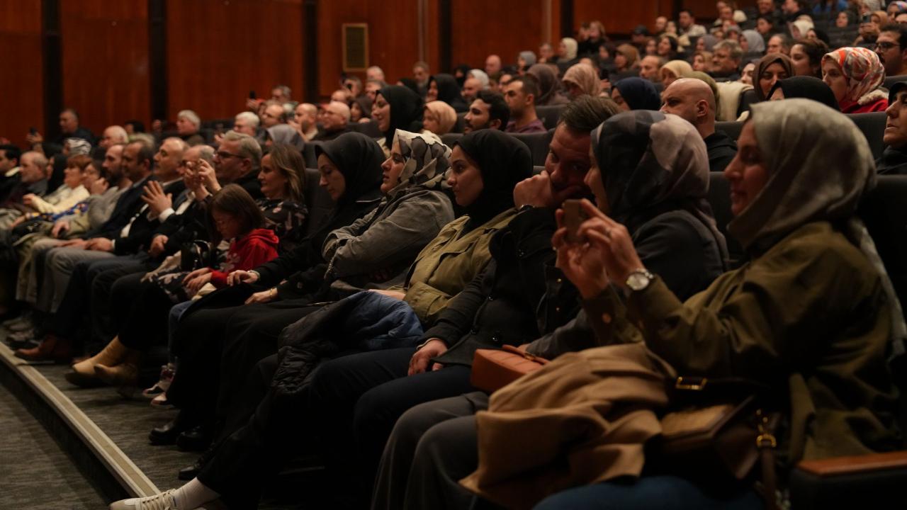 Hicaz dua ve solo ilahiler gönüllere huzur verdi