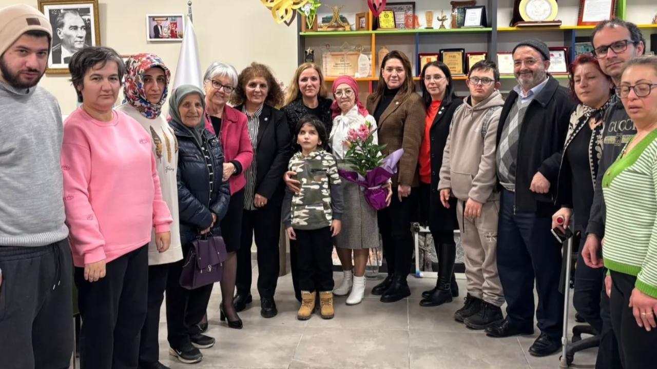 İYİ Parti’den ‘’ Görme Engelliler Haftası ‘’ kapsamında önemli ziyaret