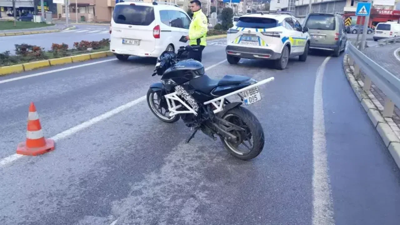 Kontrol noktasında kaçmaya çalışırken motosikletiyle polise çarptı