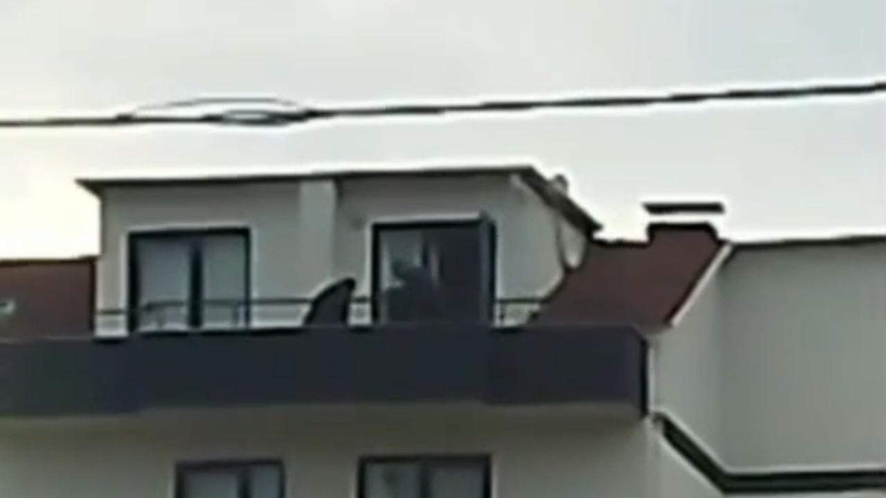 MİT ve TEM ortak operasyonla firari fetöcüyü çatıda yakaladı