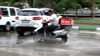 Motosiklet ve scooterlara trafik yasağı