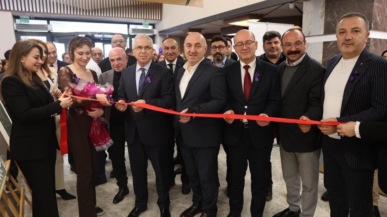 BÜYÜK ANADOLU HASTANESİ’NDE KANSERLE MÜCADELEYE SANATSAL DOKUNUŞ