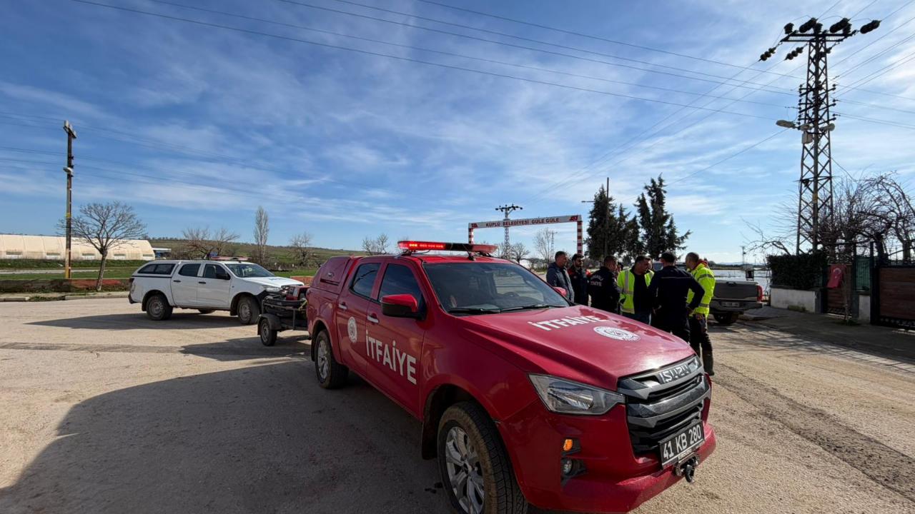 Büyükşehir İtfaiyesi, taşkın riskine karşı Edirne’de