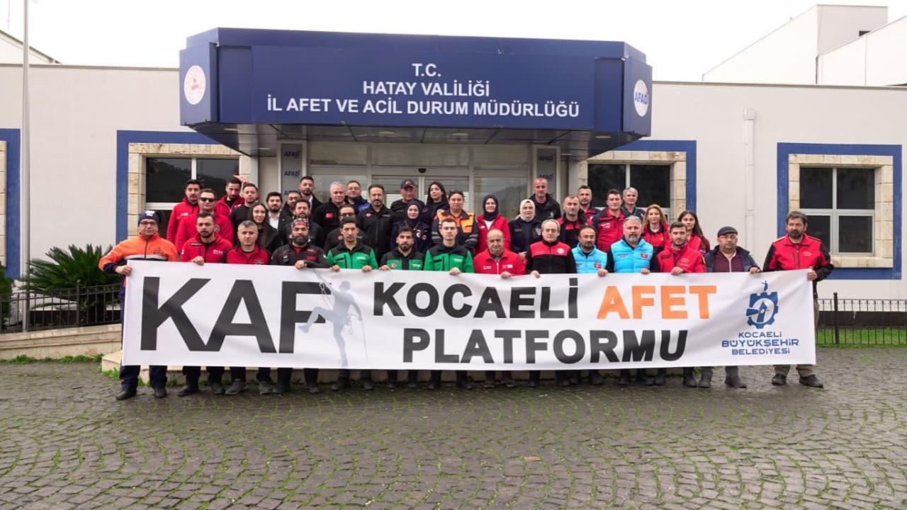 Büyükşehir’den Hataylı afetzedelere vefa ziyareti