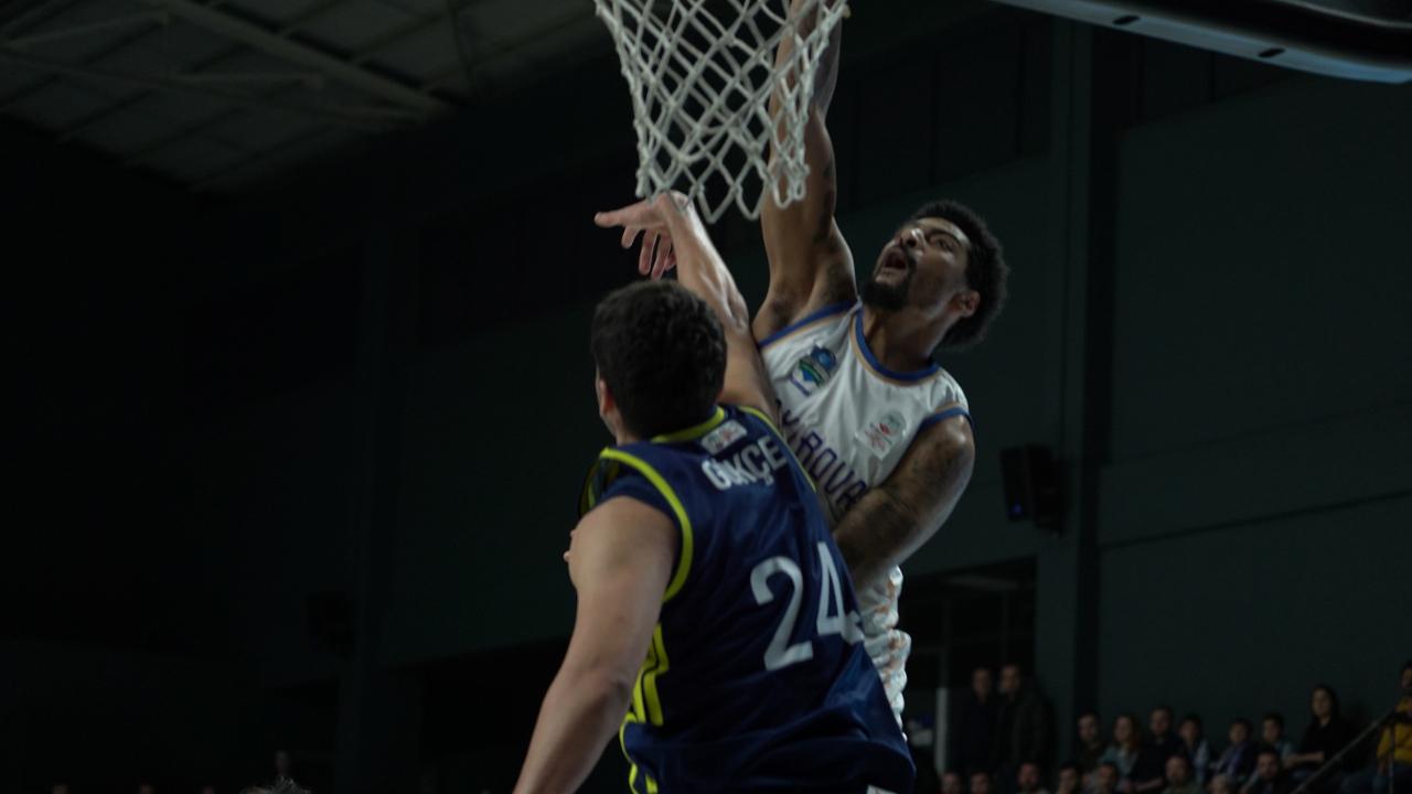 Çayırova Belediyesi, Fenerbahçe Koleji’ni mağlup etti