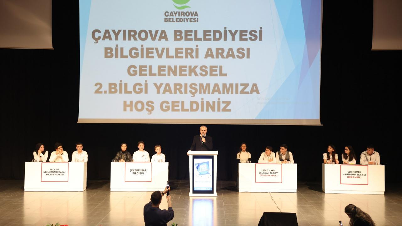 Çayırova’da bilgi evi öğrencileri, bilgilerini yarıştırdı
