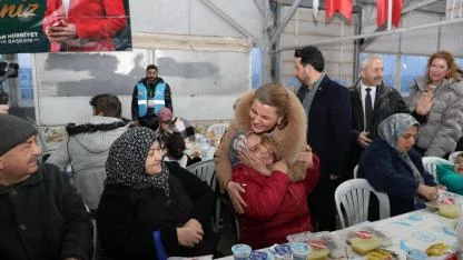 Fatma Başkan, halk iftarında Ayazmalılarla buluştu