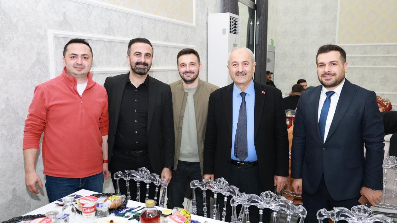 Gebze Belediyesi personeli, iftar programında bir araya geldi