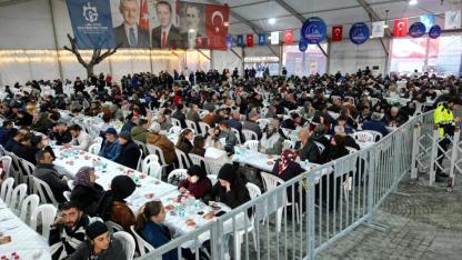 Gebze Kent Meydanı’nda Ramazan’ın ilk sofrası kuruldu