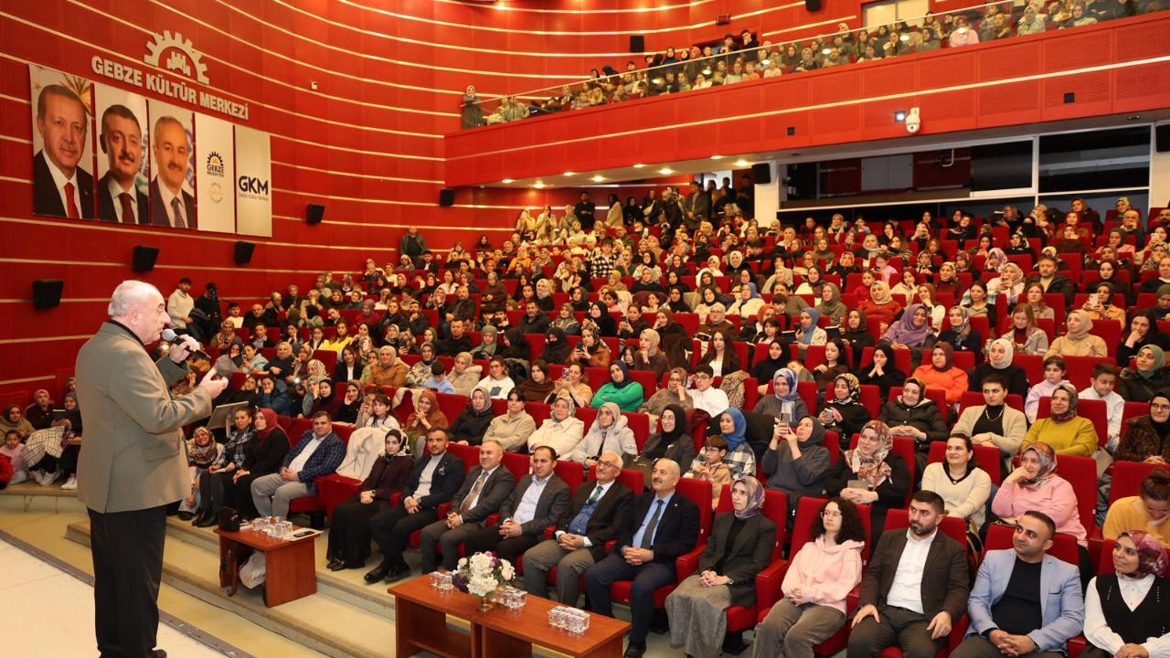 GEBZE OKUR PROJESİ KAPSAMINDA NURULLAH GENÇ GEBZELİLERLE BULUŞTU