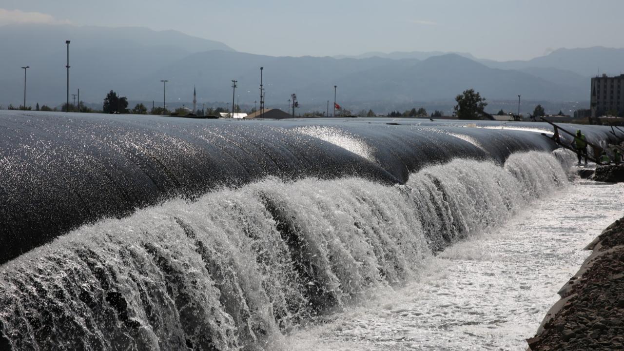 İzmit Körfezi’nden şu ana dek 110 bin kamyon çamur çıkarıldı