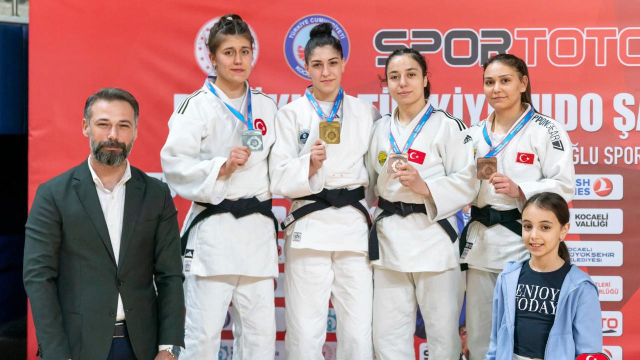 Sporun başkenti Kocaeli’de judo fırtınası esti