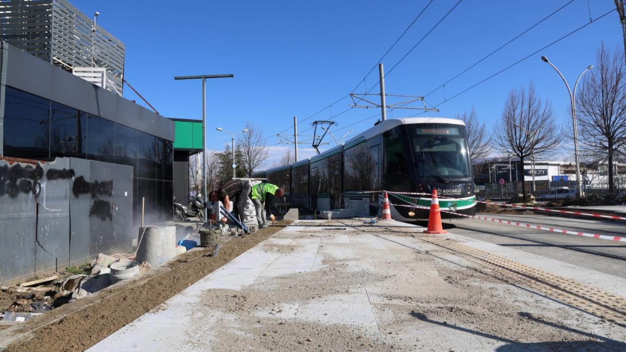 1 tramvay aracı aynı anda 600 yolcu taşıyacak