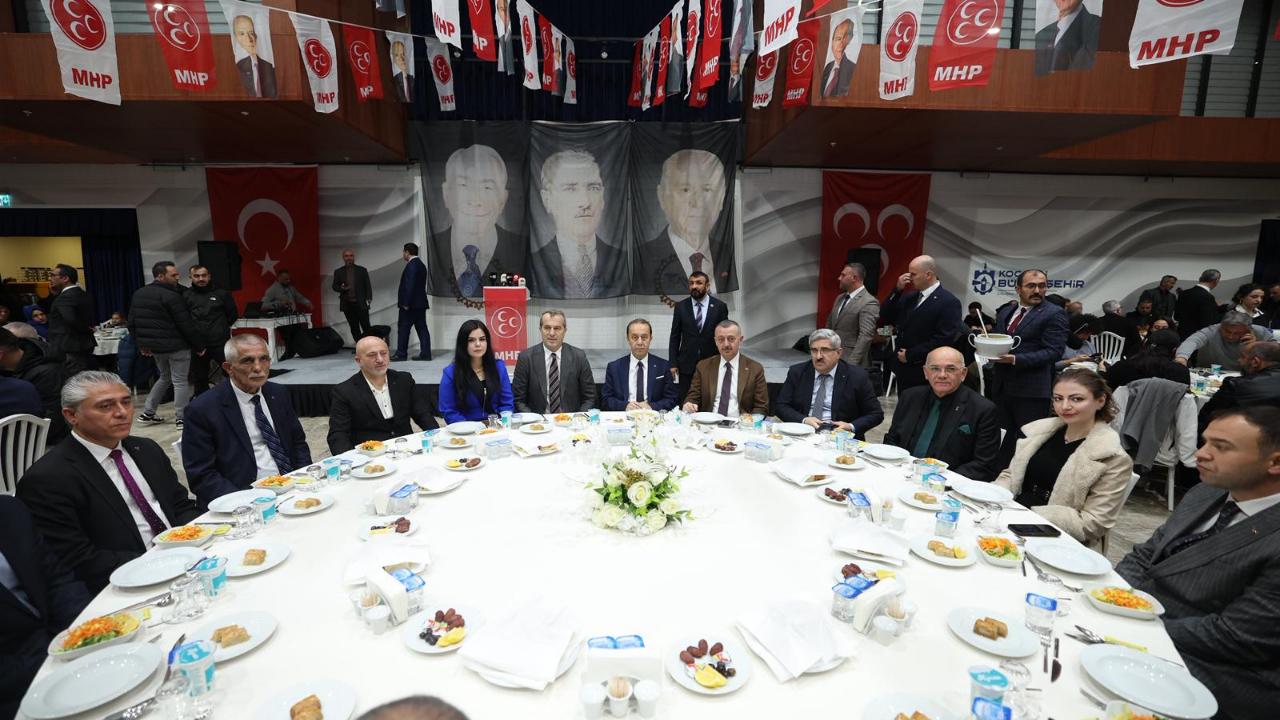 Başkan Büyükakın, MHP İl iftarına katıldı