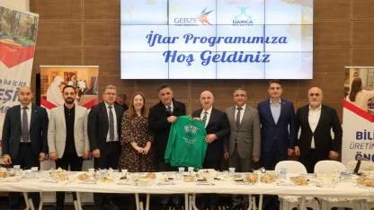 Bıyık, üniversiteli gençlerle iftar sofrasında buluştu