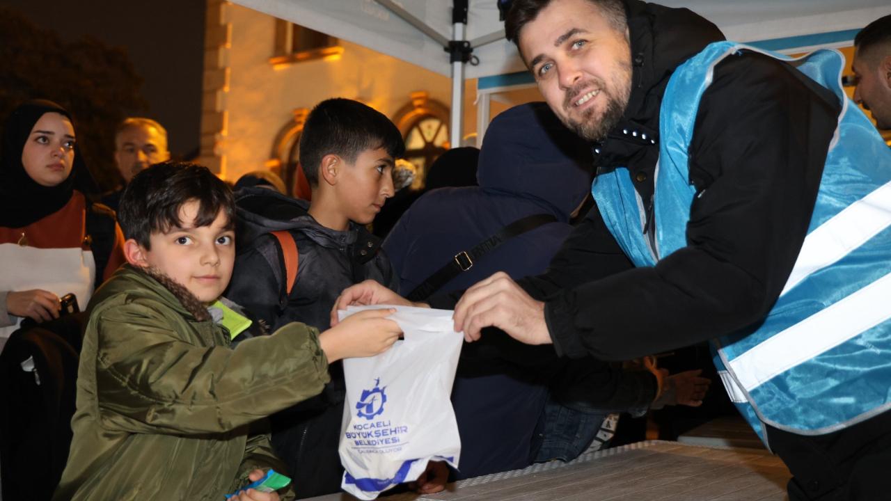 Büyükşehir’den kandil simidi ikramı