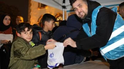 Büyükşehir’den kandil simidi ikramı