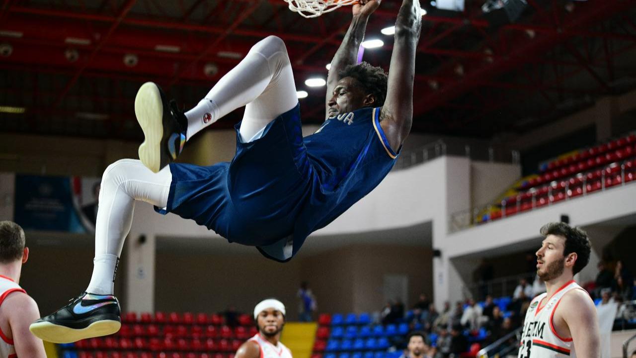 Çayırova Belediyesi, deplasmandan kazanarak döndü