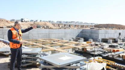 Çayırova Devlet Hastanesi’nde  deprem izolatörleri monte ediliyor