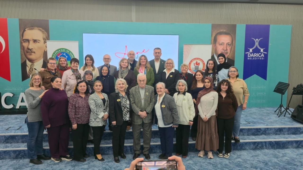 Darıca’da anlamlı proje: Öğrenciler ve büyükler aynı sofrada buluştu