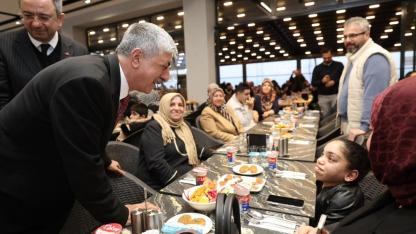 DİLOVASI’NDA ÖZEL KARDEŞLERİMİZLE ANLAMLI İFTAR BULUŞMASI