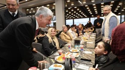 DİLOVASI’NDA ÖZEL KARDEŞLERİMİZLE ANLAMLI İFTAR BULUŞMASI