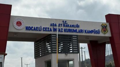 Dilovası'ndaki yangında yaralanan Gülhan: Yangın merdiveni için çok para dedi, vermedi