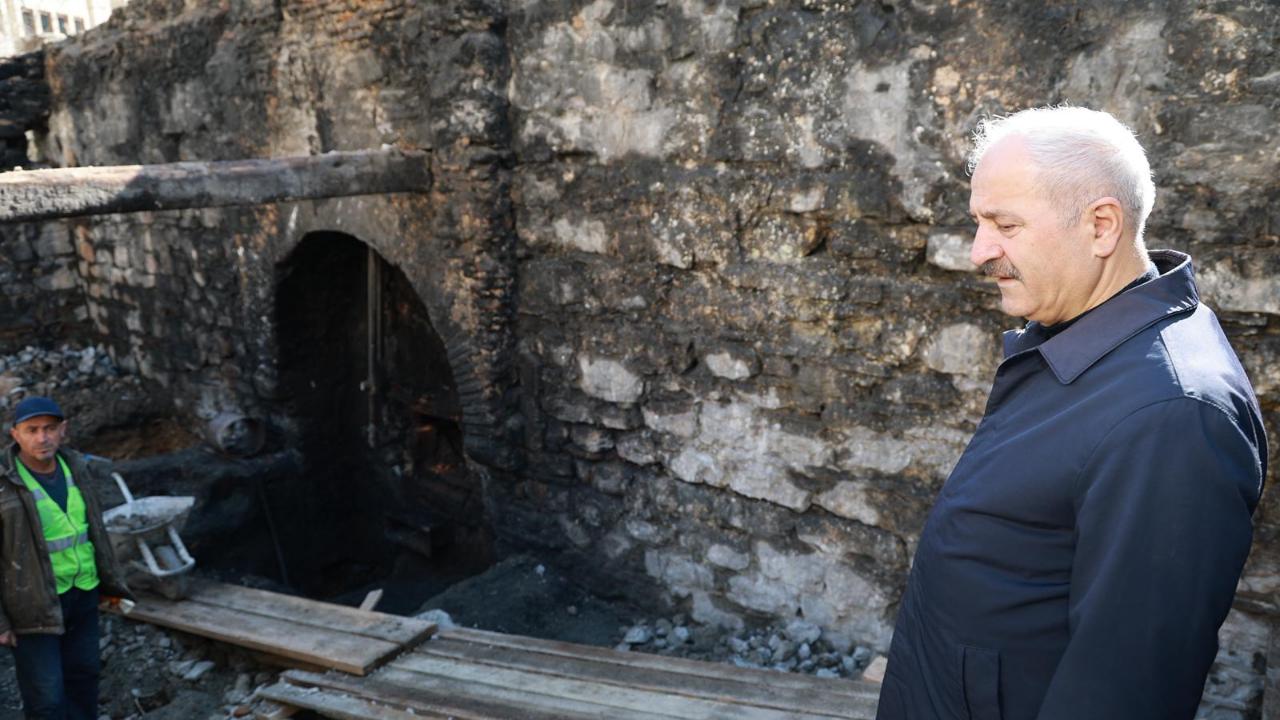 Gebze Belediyesi Tarihi Çarşı Hamamı'nda Restorasyon Çalışmalarını Başlattı