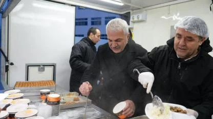 GEBZE TİCARET ODASI MOBİL AŞEVİ RAMAZAN’DA HASTANELERDE DAYANIŞMA SOFRASI KURUYOR