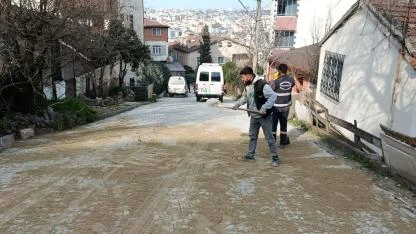 Gebze’de parke ve bordür çalışmaları devam ediyor