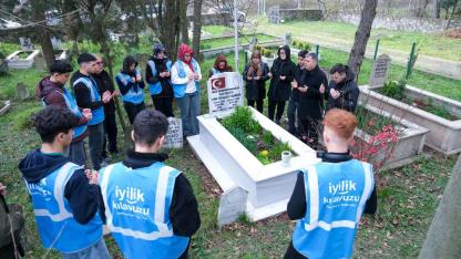 İyilik Kılavuzu'nda onlar "Baş Tacı" oldu