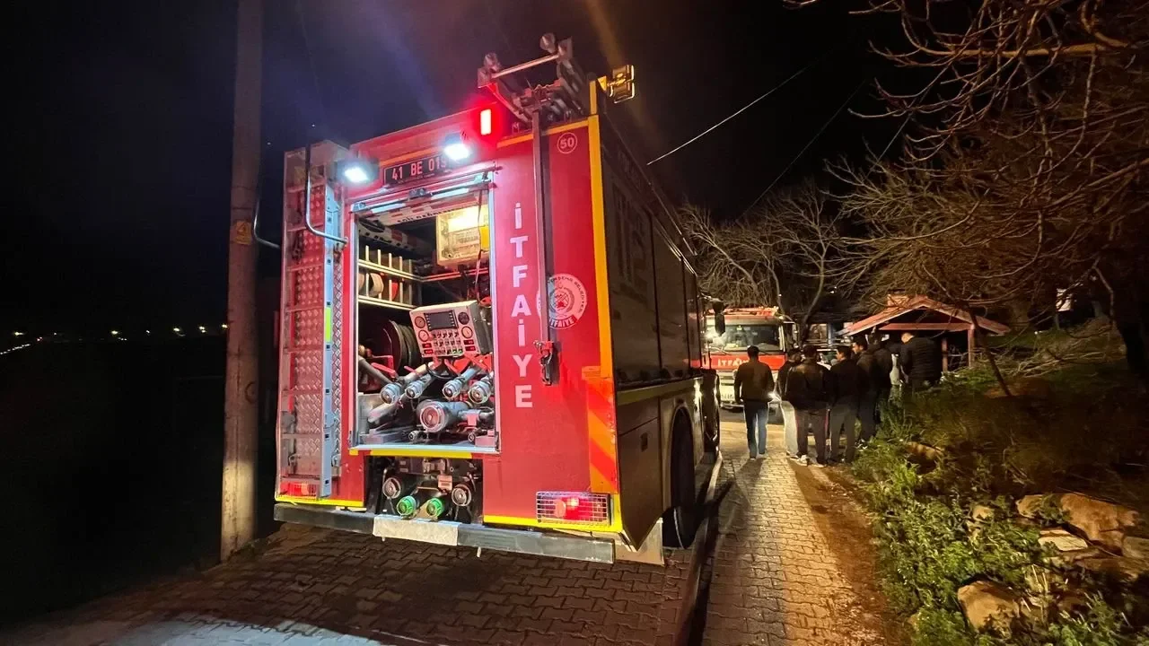 Yalnız yaşadığı evinde çıkan yangında öldü