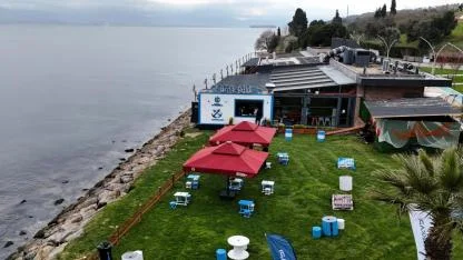 Balık dürüm “Antik Balık’ta” yenilir