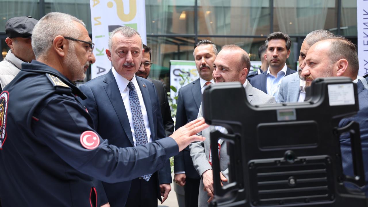 Başkan Büyükakın, 81 ilden  itfaiye erleri ile bir araya geldi