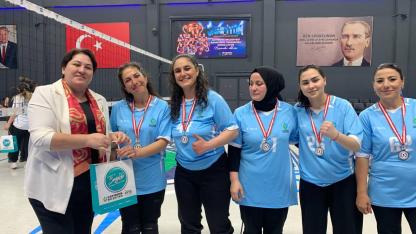 Çayırova’nın sultanları sahaya çıktı, kazanan dostluk oldu!