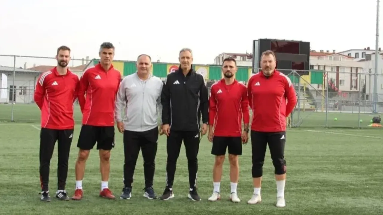 Darıca 1934 Gençlerbirliği'nde gece yarısı operasyonu: Teknik ekiple yollar ayrıldı