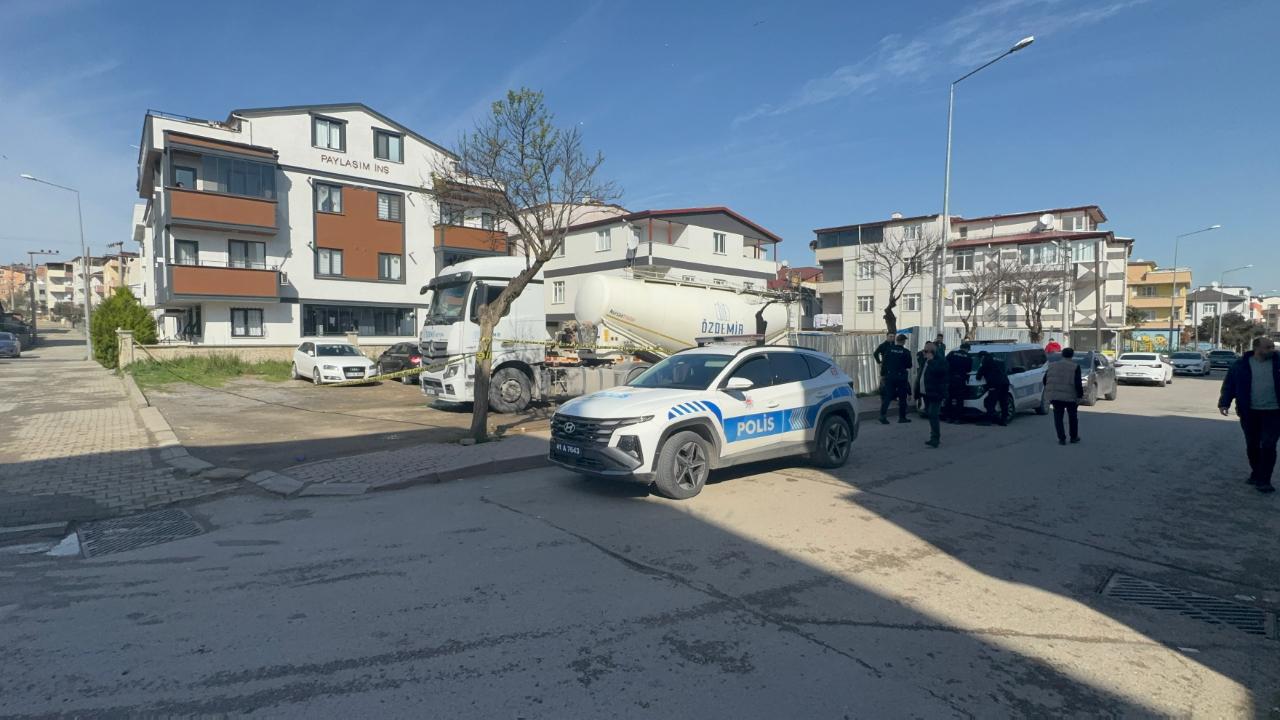 Darıca'da Kardeşini TIR’ın içerisinde tabancayla vurarak öldürdü